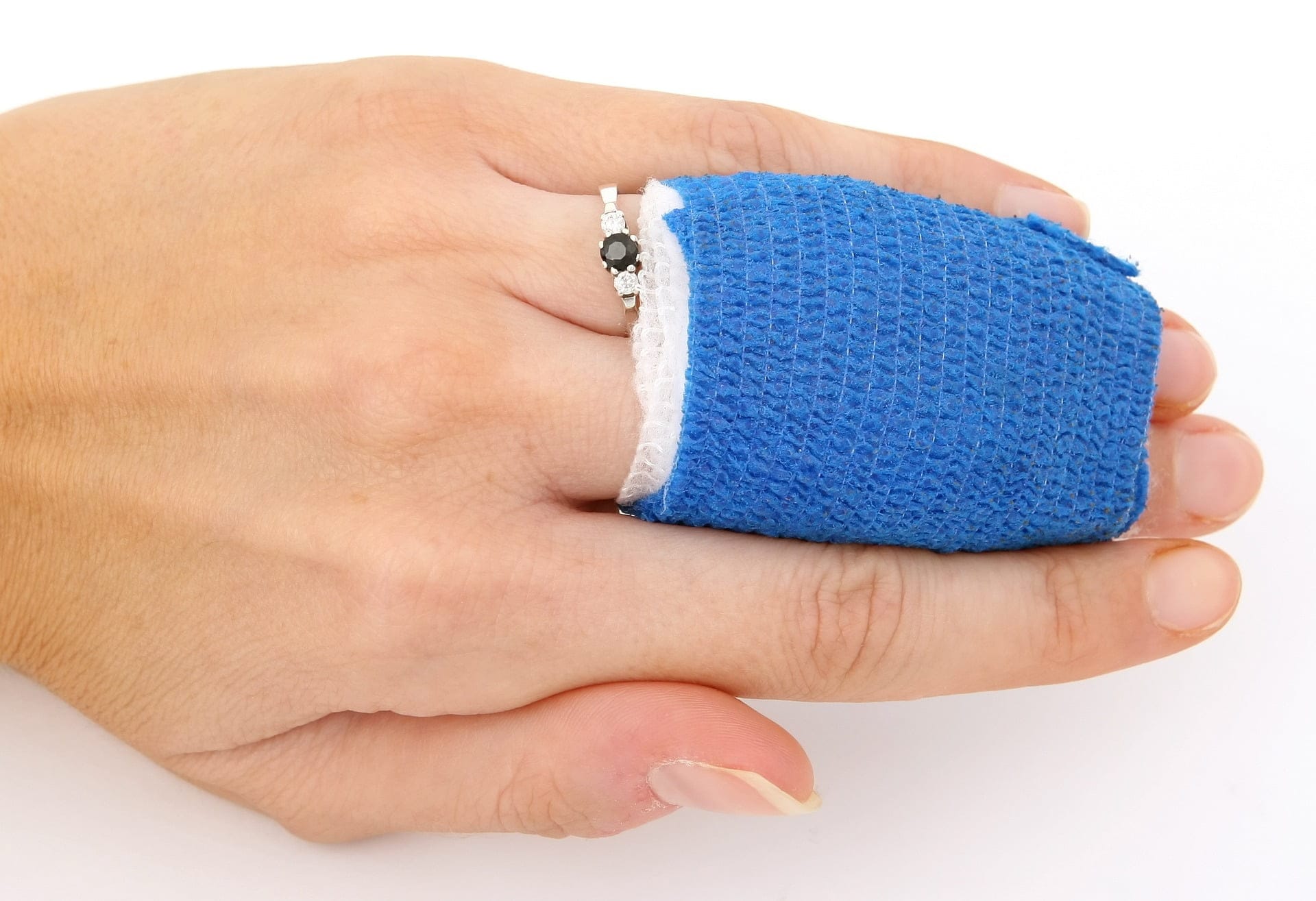 The Effects of anabolic steroids on connective tissue health and injury risk