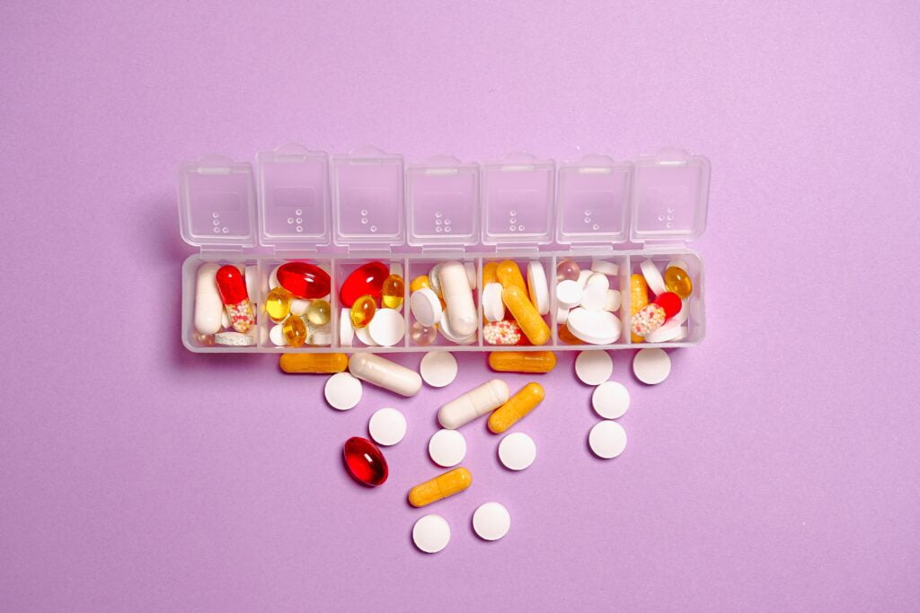 What are the classification of steroid drugs?